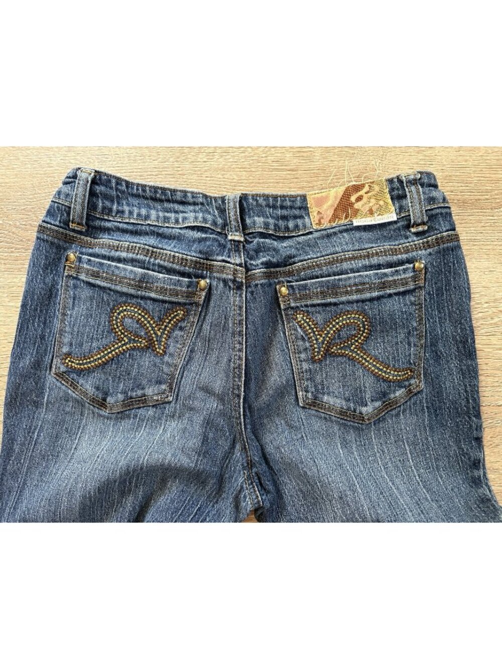Rocawear Denim Jeans Womens 9 Blue Embroidered Back Pockets